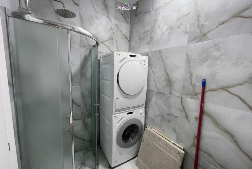 Appartamento In Affitto 1+1+Studio Vicino al ex Mercato Elettrico (ID B2101427) Tirana
