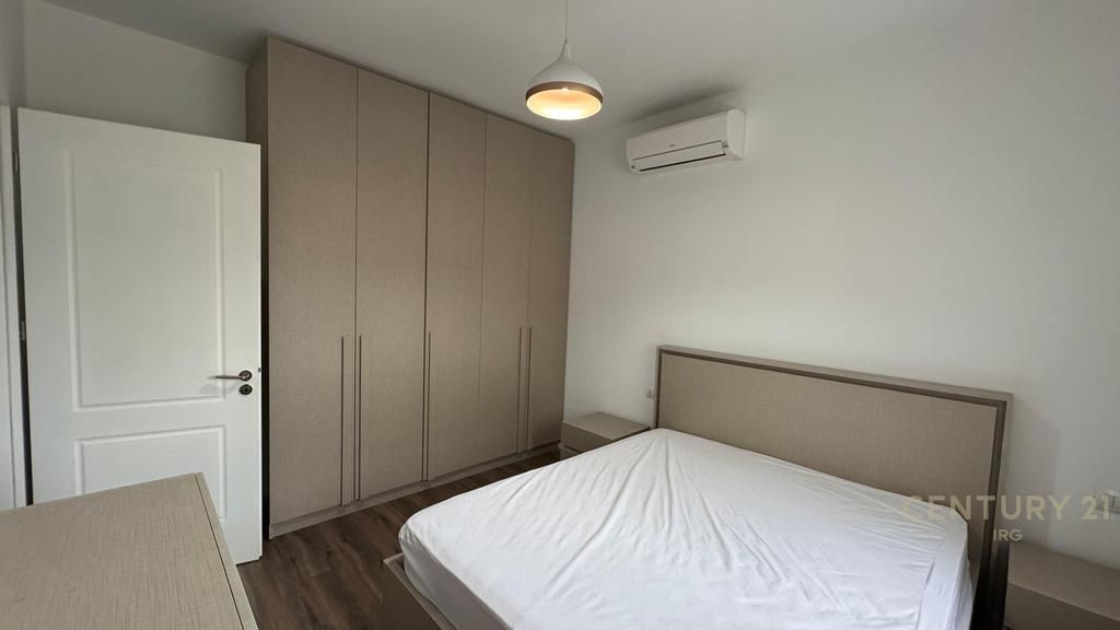 AFFITTASI APPARTAMENTO 2+1+POSTO AUTO VICINO AL GIARDINO BOTANICO! 750 € /Mese