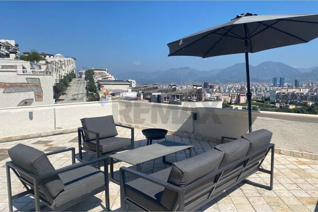 VILLA CON PISCINA IN AFFITTO A KODRA DIELLIT!