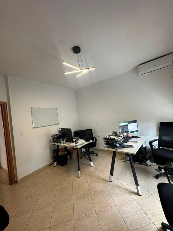 Affitto, Locale per ufficio, Comune di Parigi, Tirana