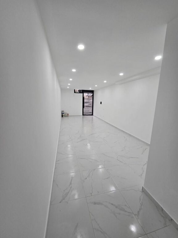 LOCALE COMMERCIALE IN VENDITA | VASIL SHANTO 📍 Vicino a KESH