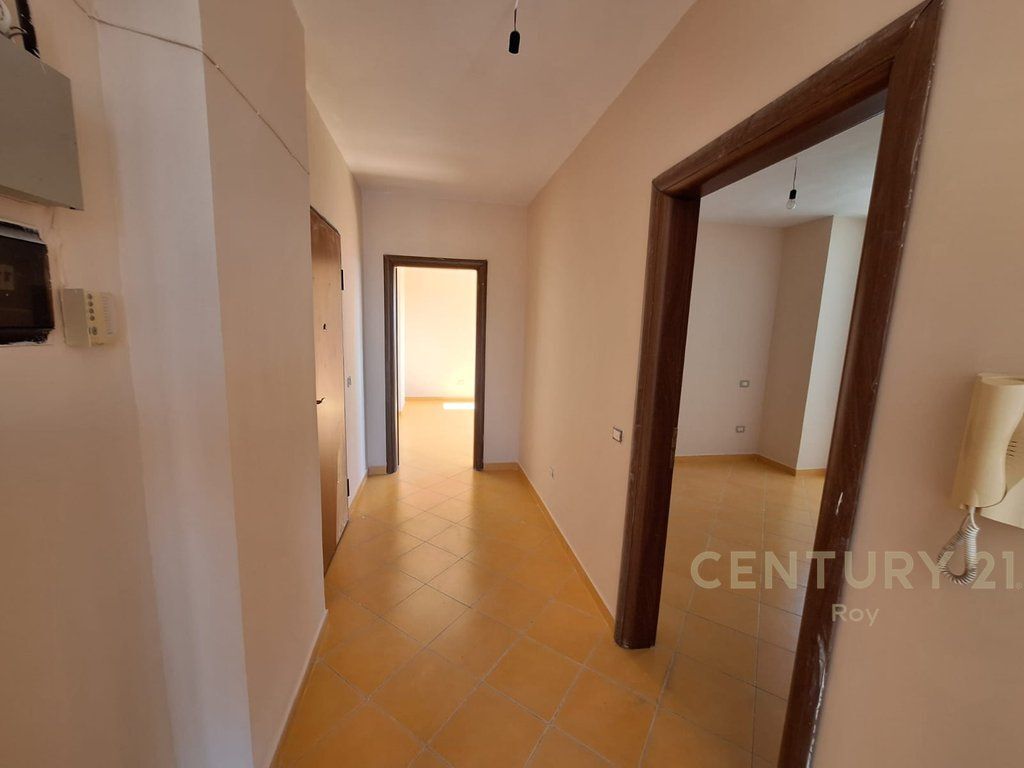 Appartamento 2+1 in vendita Via Mujo Ulqinaku, Durrës - 150000€ | 107 m²