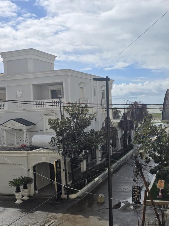 EXCLUSIVE SALE APARTMENT 1+1 IN ILIRIA BEACH, FLORIDA