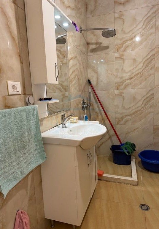 In vendita, Appartamento 1+1, Giardino Zoologico, Tirana​