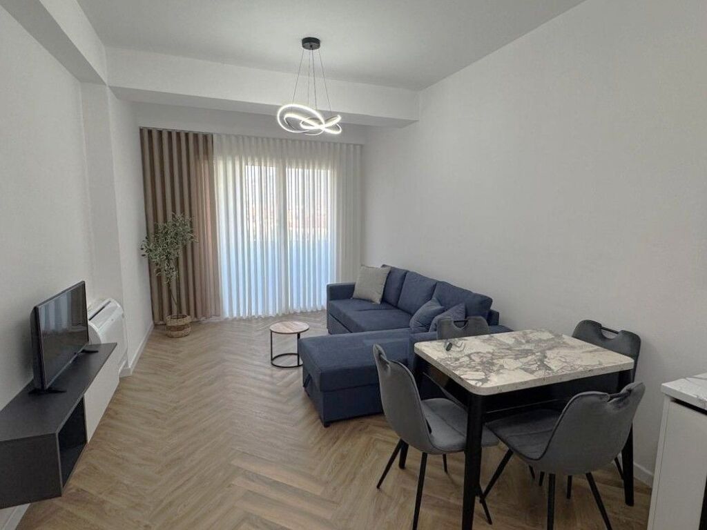 🏡 Appartamento 1+1 + posto auto in affitto a Golden Park 📍