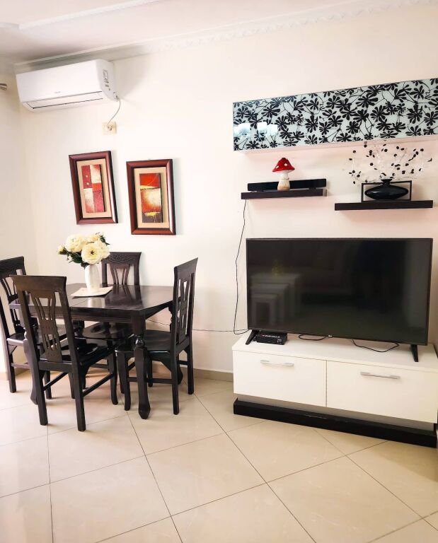 We rent a 3+1 apartment at Pazari i Ri
