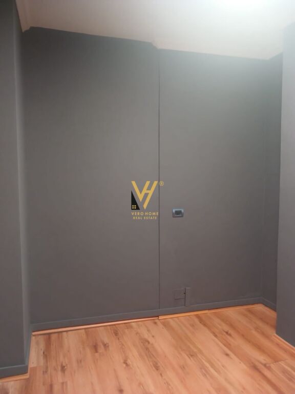 UFFICIO 70 M2 IN AFFITTO A MYSLYM SHYR 60.000 LEKE