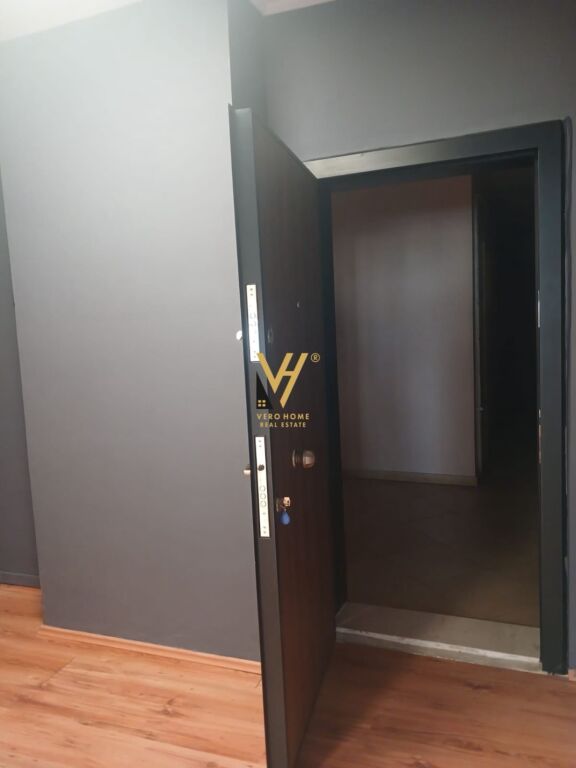 UFFICIO 70 M2 IN AFFITTO A MYSLYM SHYR 60.000 LEKE