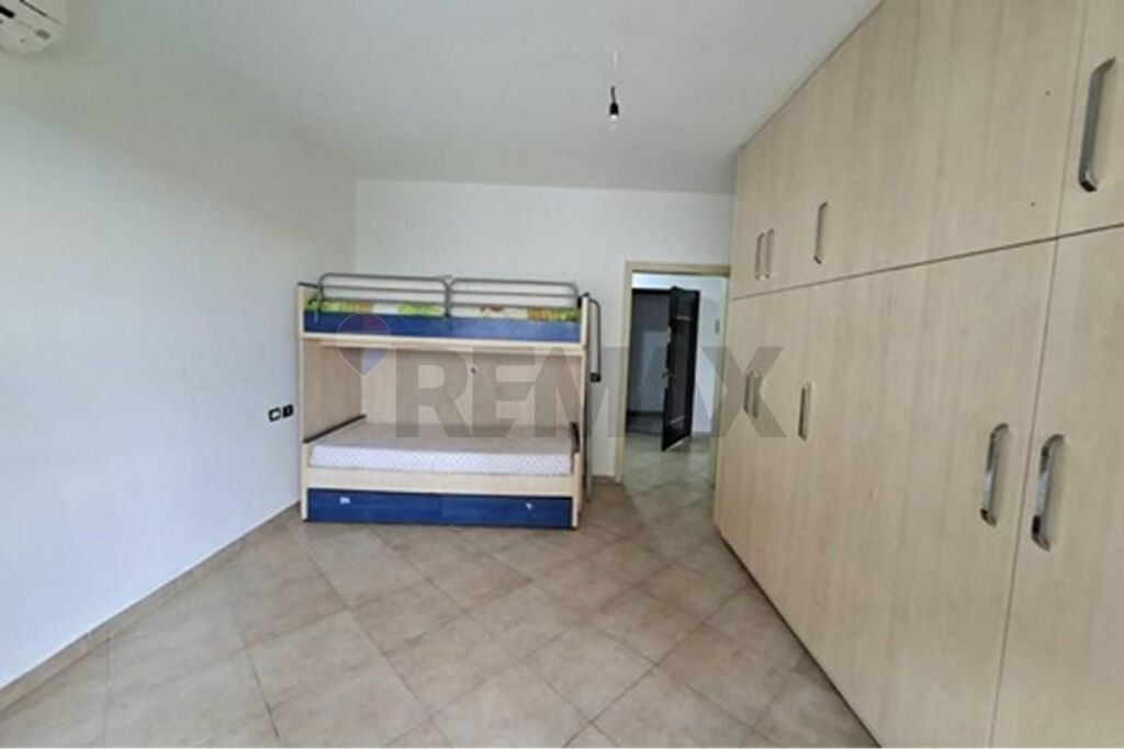 Apartment 2+1 for sale in Yzberisht