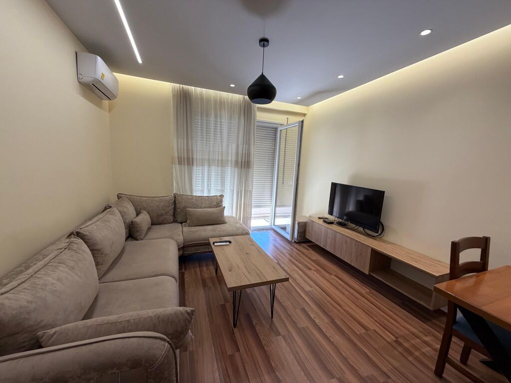 Affittasi 1+1 ASTIR VILA L2