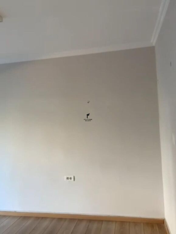 UFFICIO IN AFFITTO 60 M2 PONTE DI NISHARAKU 65.000 LEKE FH-77020