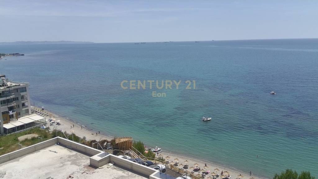 Villa con piscina in vendita a Currila Coast, Durrës (Ballore sul mare) !