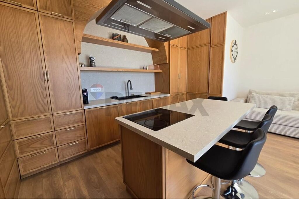 Villa for sale , Paskuqan