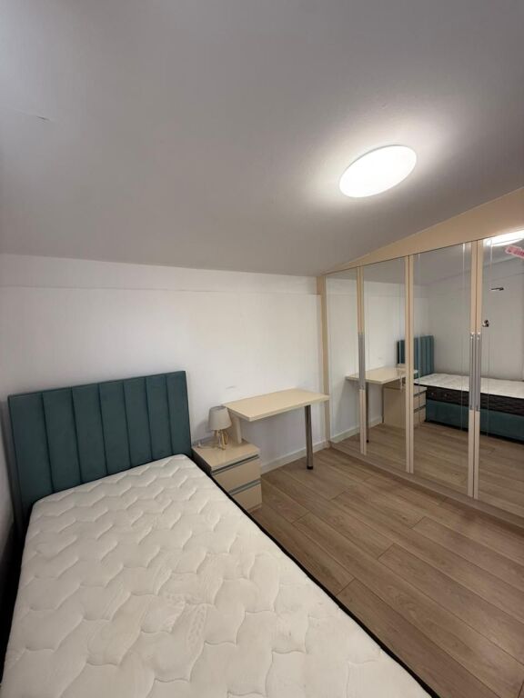 Apartament 2+1 me qera, Bllok.