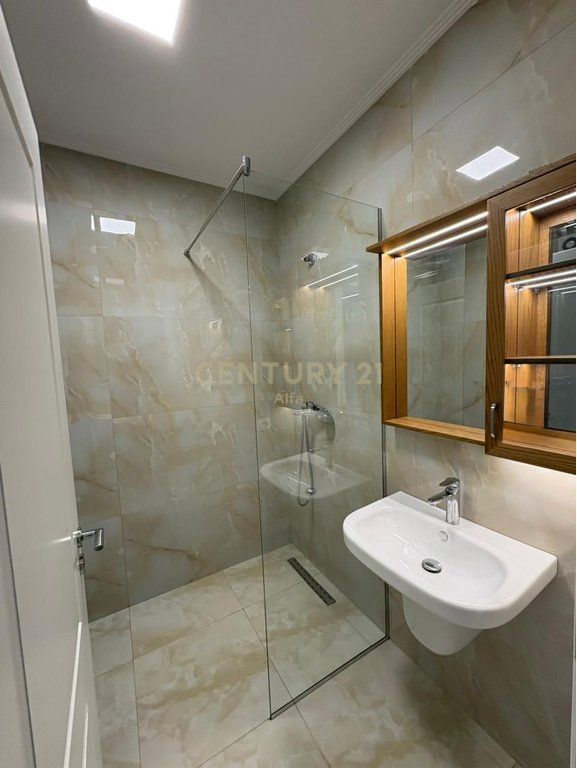 Jepet me qera apartament 1+1 tek Vila-L 2019, Astir,PERBALL URBAN GATE
