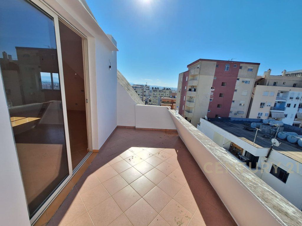 Appartamento 2+1 in vendita Via Mujo Ulqinaku, Durrës - 150000€ | 107 m²