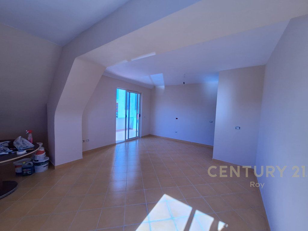 Appartamento 2+1 in vendita Via Mujo Ulqinaku, Durrës - 150000€ | 107 m²