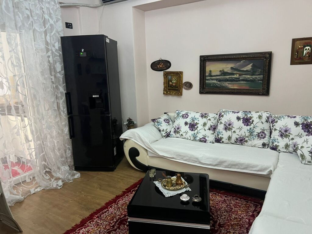 📌 Appartamento 2+1 in affitto vicino alla Rotonda di Selita, Tirana