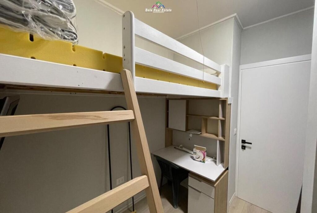 Appartamento In Affitto 1+1+Studio Vicino al ex Mercato Elettrico (ID B2101427) Tirana
