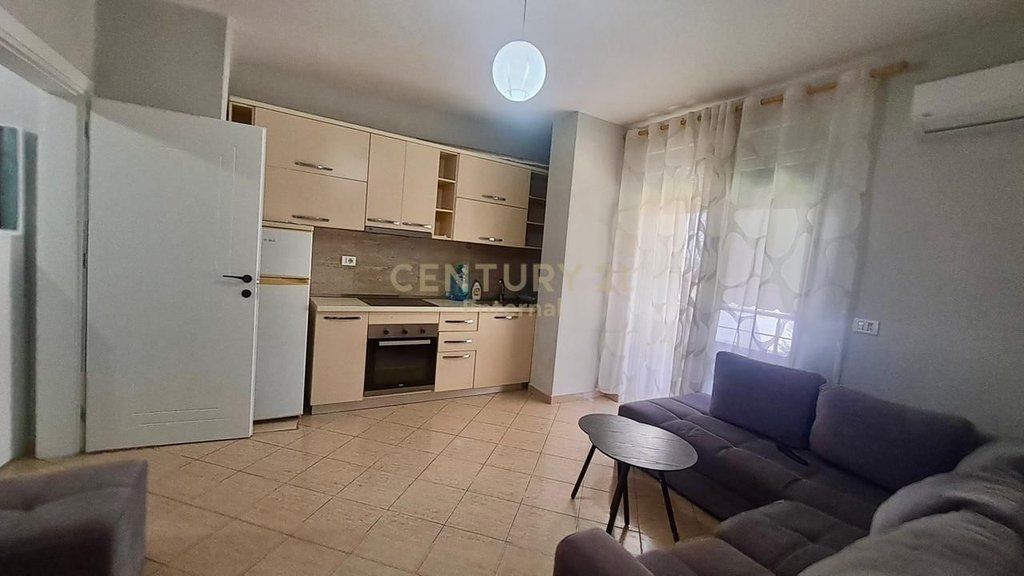 Appartamento 1+1 In Affitto a Xhamllik 450 € /Mese