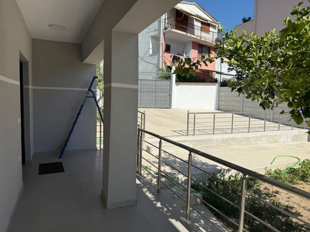 Affittiamo villa di 1 piano 3+1+2 a Sauk te Ri