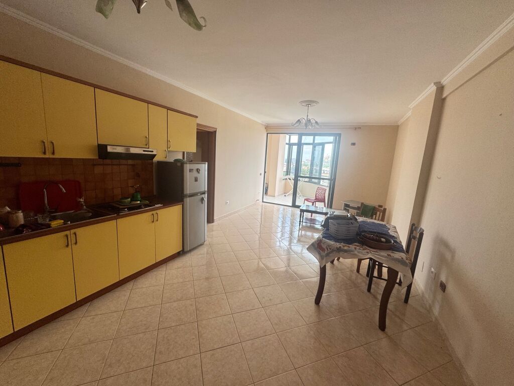 Jepet me qera apartament 1+1 te 21 Dhjetori te Joena