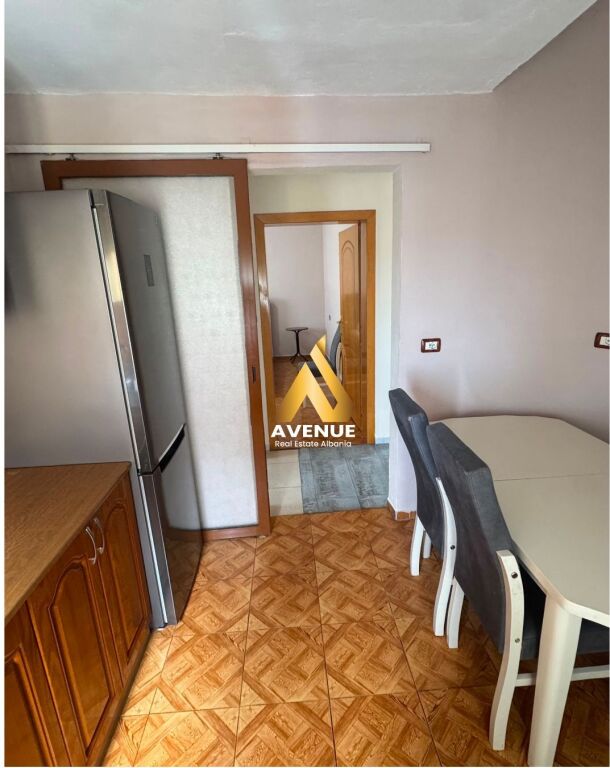 Appartamento in Affitto, 2+1+ Cucina separata, vicino alla Residenza Fiori Di Bosko, Tirana