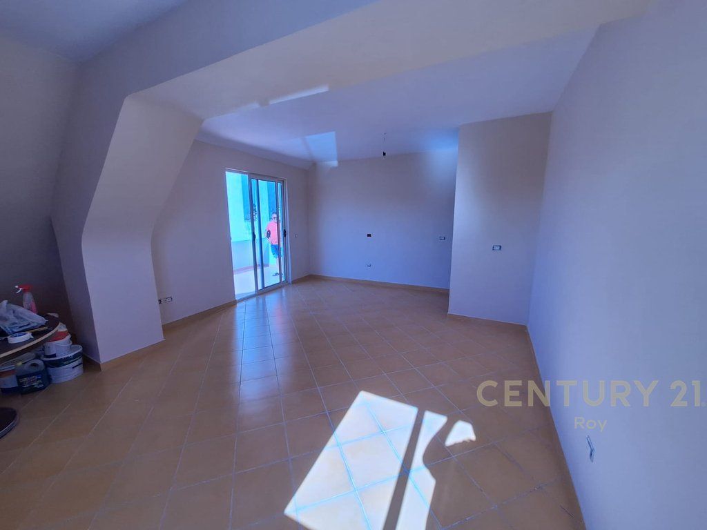 Appartamento 2+1 in vendita Via Mujo Ulqinaku, Durrës - 150000€ | 107 m²