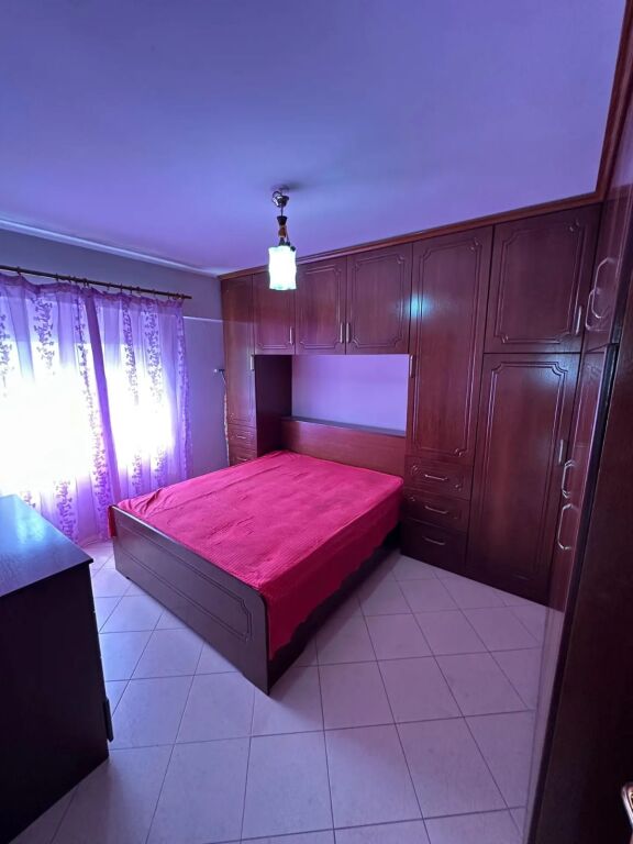 AFFITTASI APPARTAMENTO 2+1, VICINO ALLA FILIALE, DURRES.