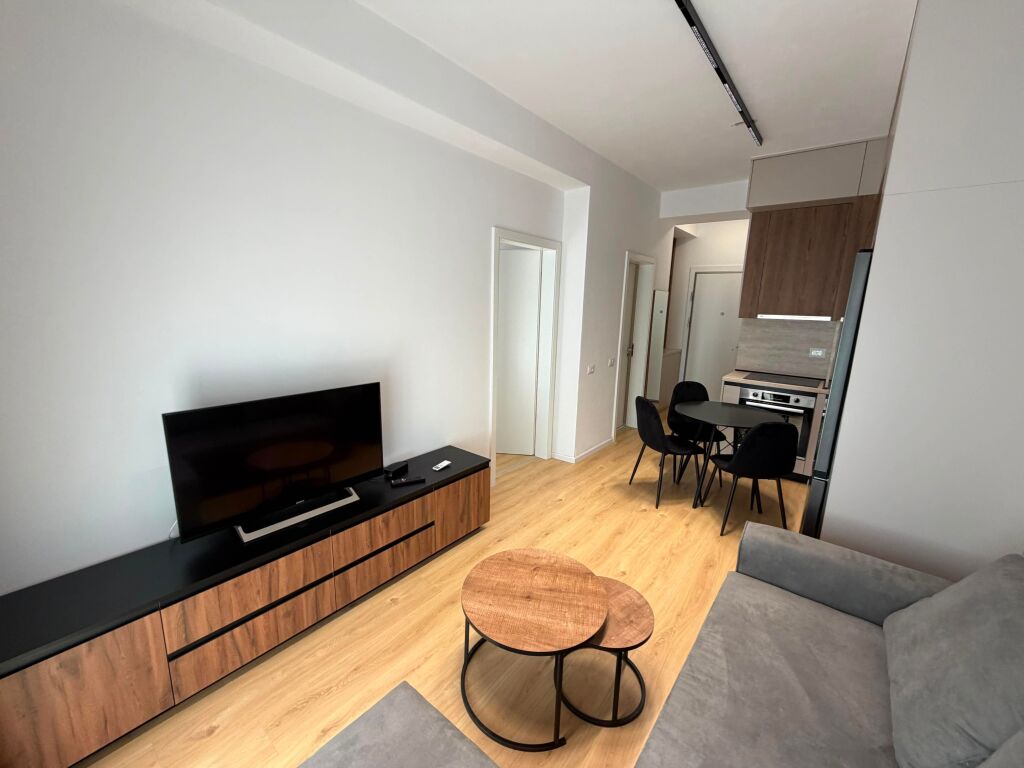 Appartamento 1+1 in Affitto – Ali Demi, Complesso Kadiu  📍 Posizione: Ali Demi, Complesso Kadiu