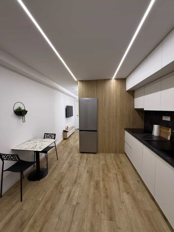 Garsioiere Me Qera Tek 21 Dhjetori (ID BG139) Tirane