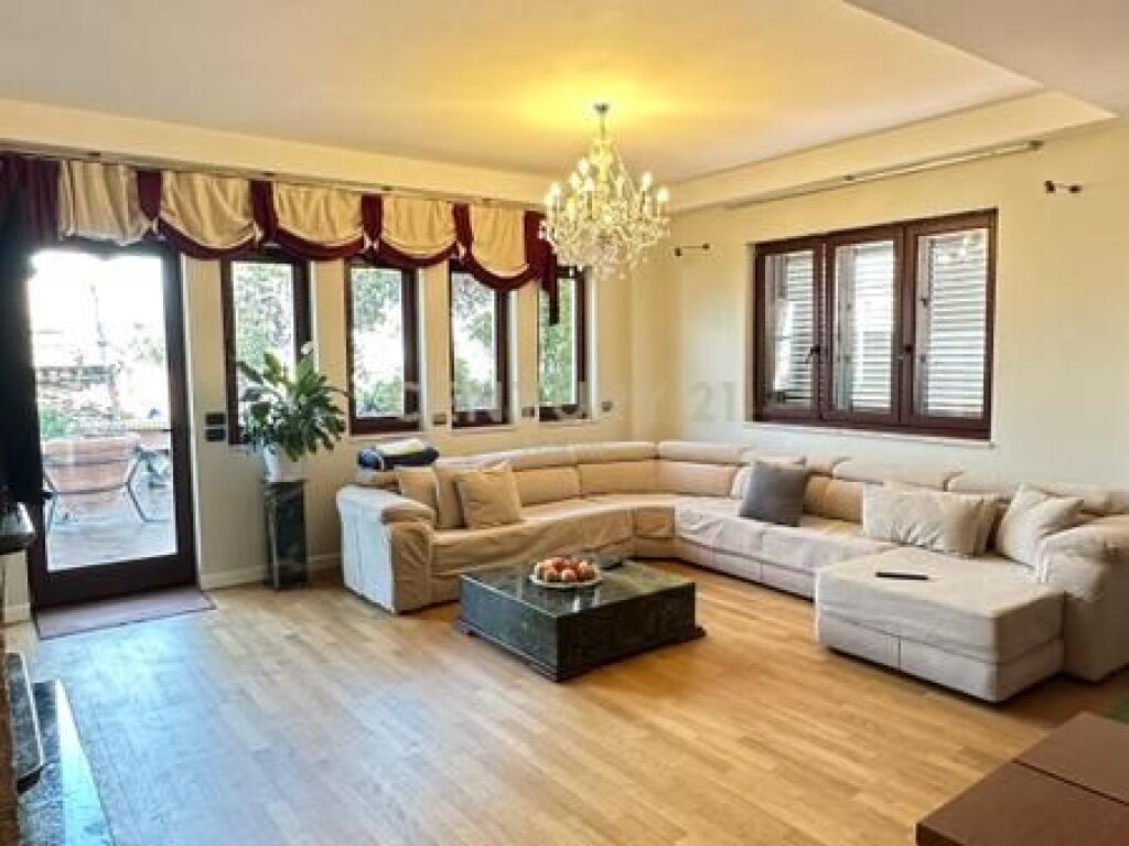 Apartment 3+1+3 Penthouse with Panoramic View from Tirana for Sale