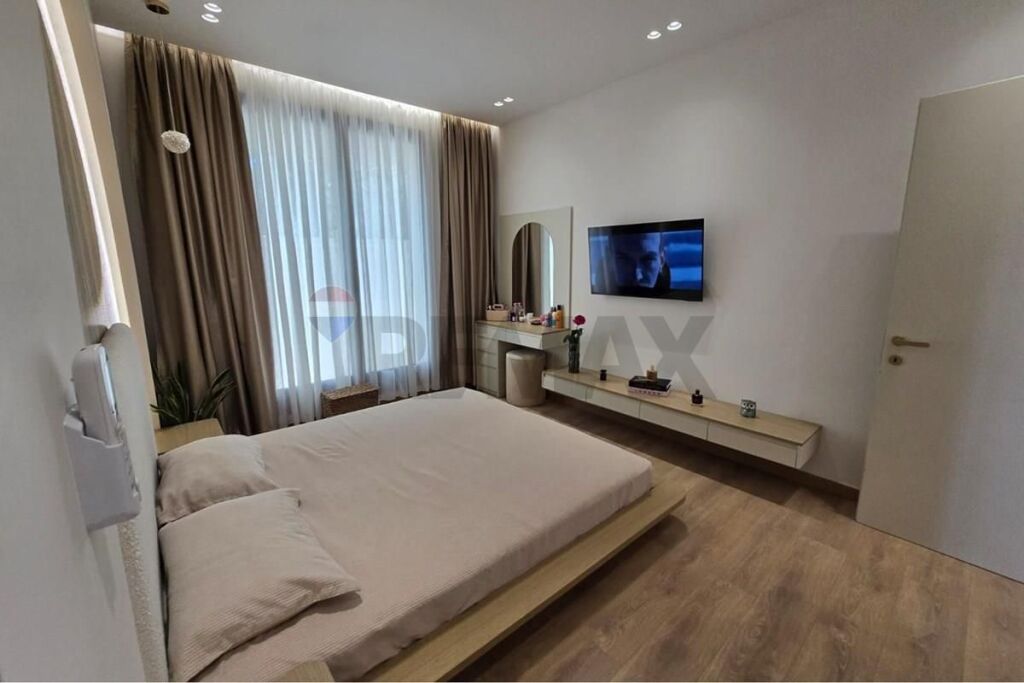 Villa for sale , Paskuqan