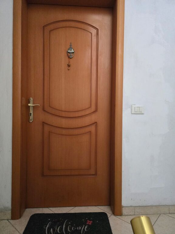 Affitto | Shtëpi private 2 + 1 | Rruga Siri Kodra | 650 €/mese