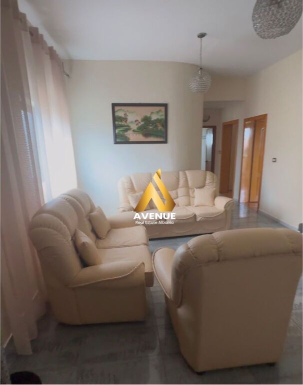 Appartamento in Affitto, 2+1+ Cucina separata, vicino alla Residenza Fiori Di Bosko, Tirana