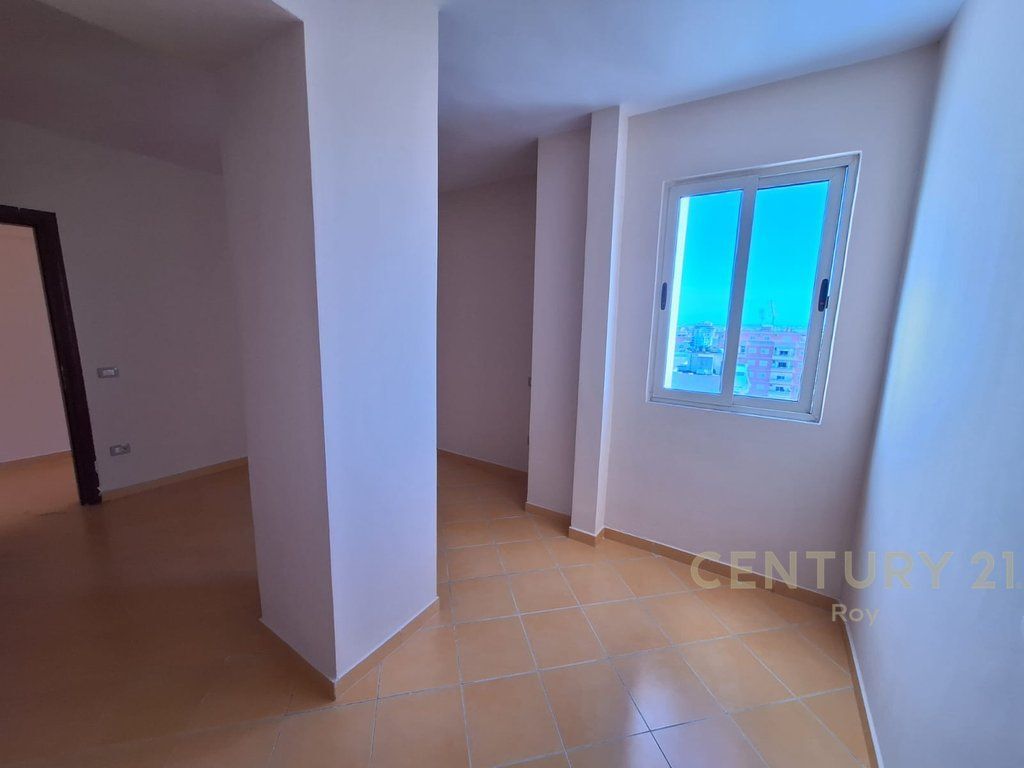 Appartamento 2+1 in vendita Via Mujo Ulqinaku, Durrës - 150000€ | 107 m²