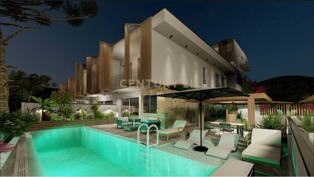 Villa con piscina in vendita a Currila Coast, Durrës (Ballore sul mare) !