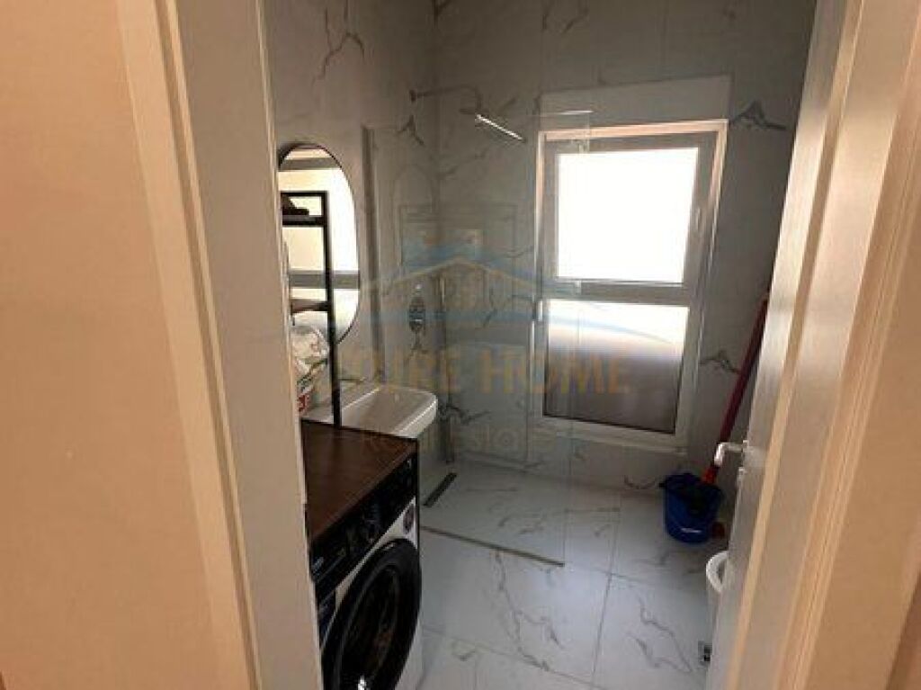 For sale, Apartment 1+1, Tirana.