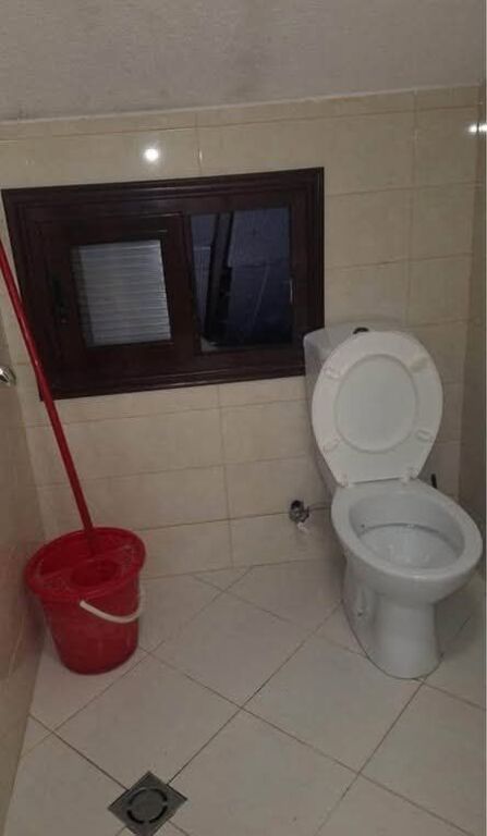 MONOLOCALE IN AFFITTO - VIA 5 MAGGIO, TIRANA