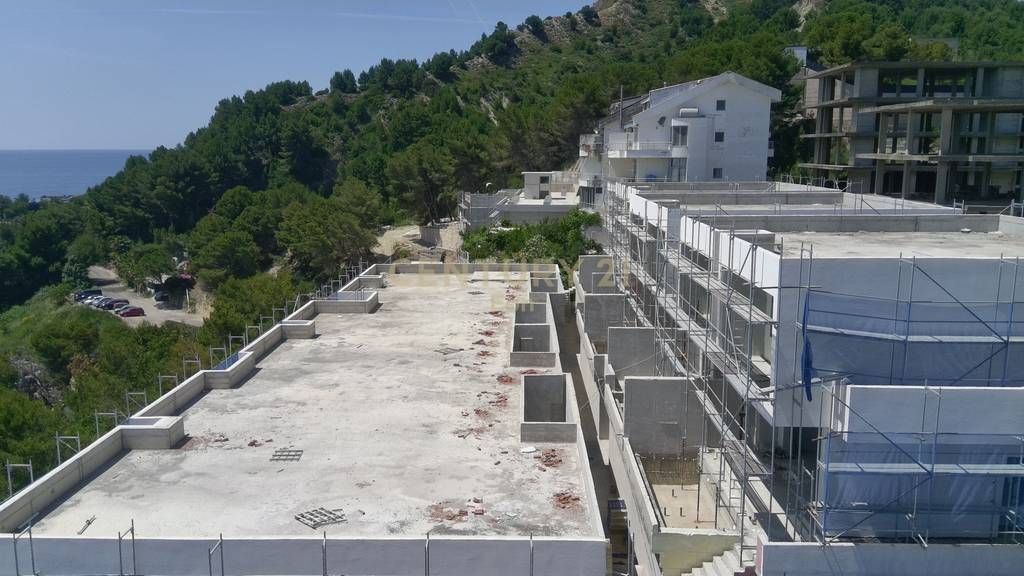 Villa con piscina in vendita a Currila Coast, Durrës (Ballore sul mare) !