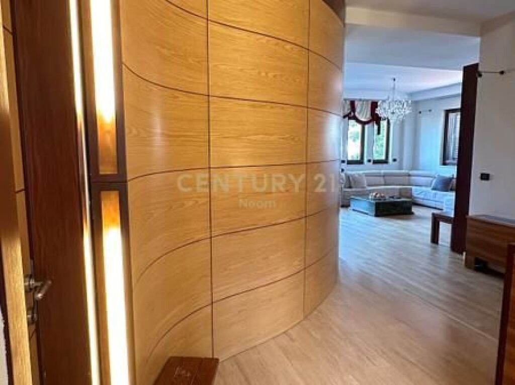 Apartment 3+1+3 Penthouse with Panoramic View from Tirana for Sale