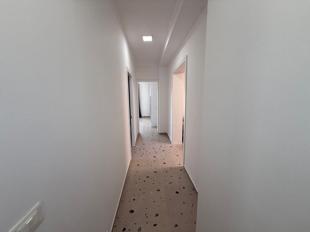 Appartamento 2+1 con due Bagni a Durazzo