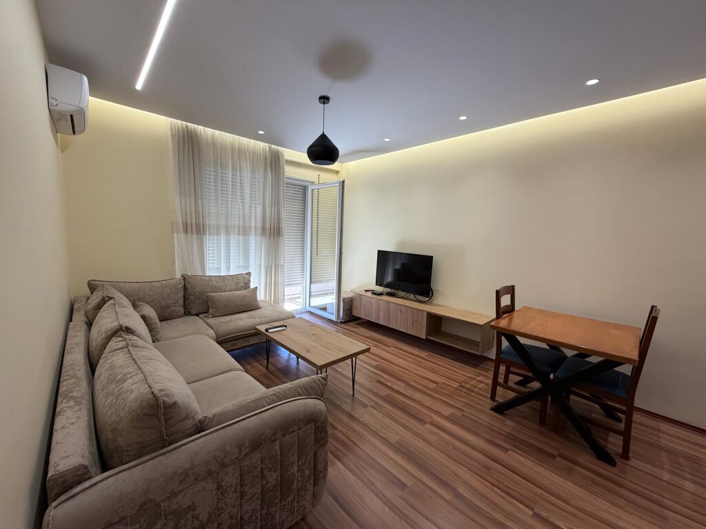 Affittasi 1+1 ASTIR VILA L2