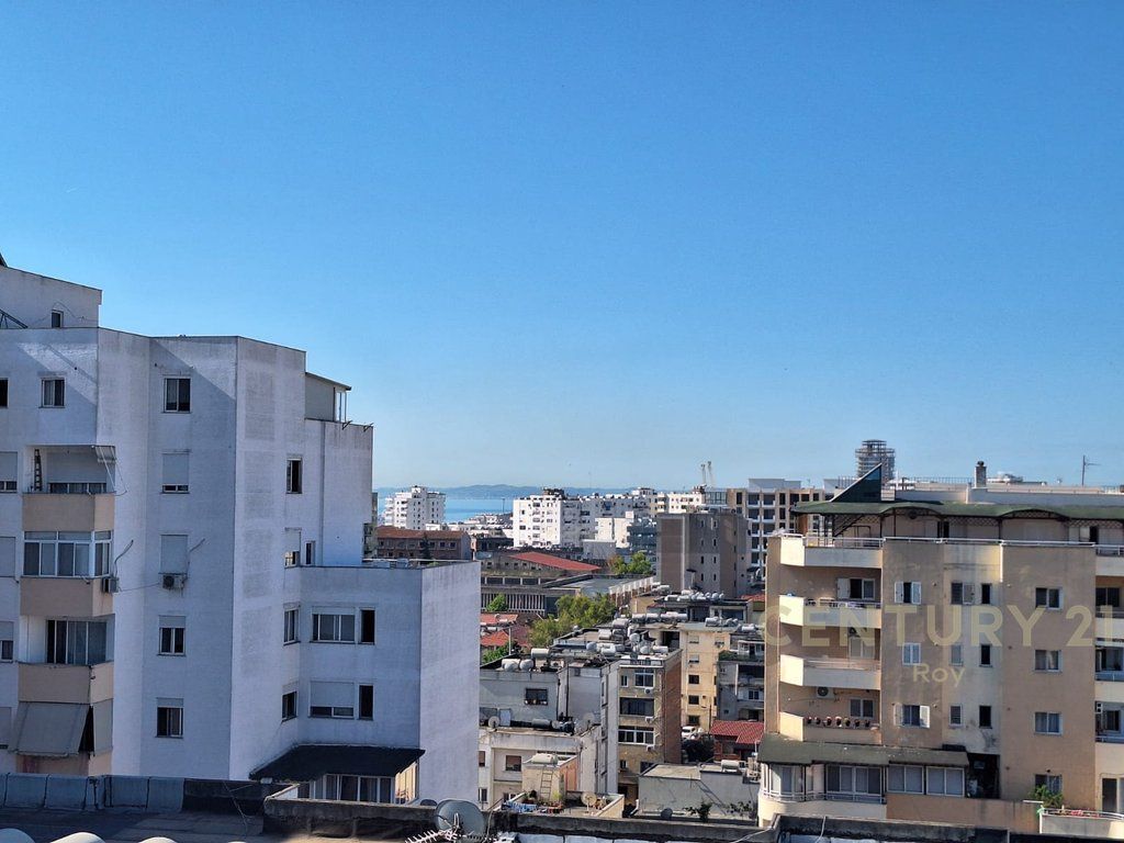 Appartamento 2+1 in vendita Via Mujo Ulqinaku, Durrës - 150000€ | 107 m²