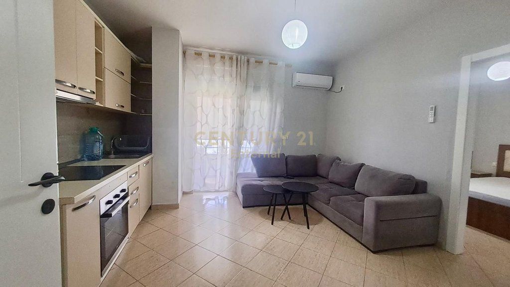 Appartamento 1+1 In Affitto a Xhamllik 450 € /Mese