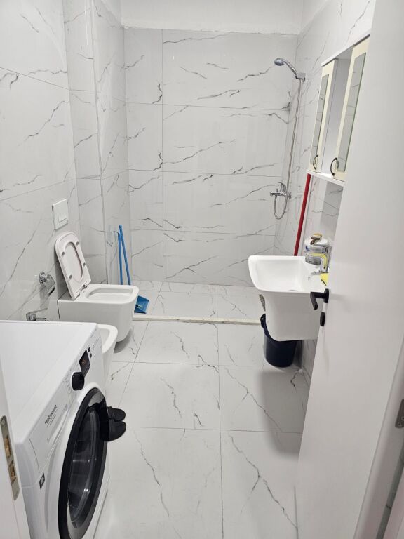 🏡 Appartamento 1+1 in Affitto con Parcheggio 🚗 📍 Paskuqan 💰 Prezzo: 40.000 lek/mese