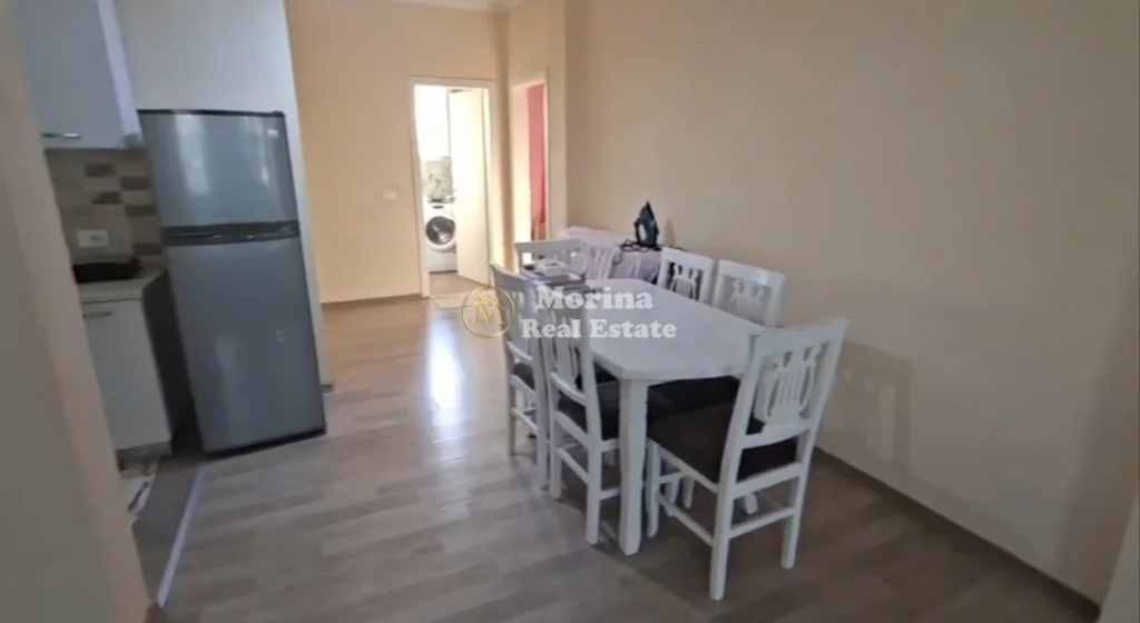 Rent | Shtëpi private 2 + 1 | Spitali Amerikan 2 | 500 €/month