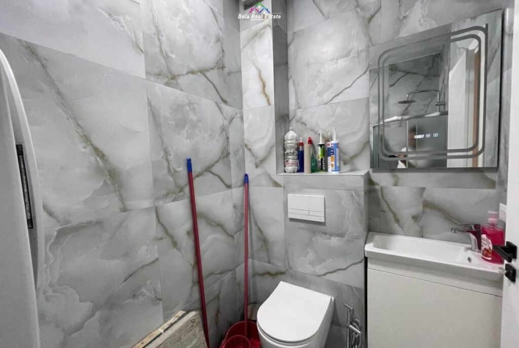 Appartamento In Affitto 1+1+Studio Vicino al ex Mercato Elettrico (ID B2101427) Tirana