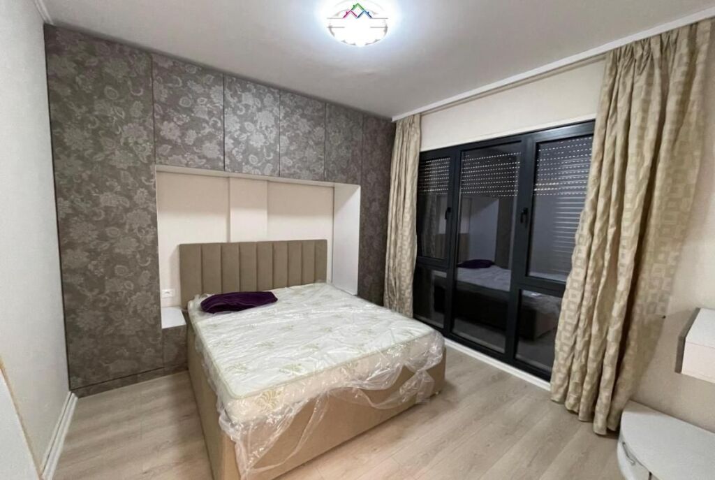Appartamento In Affitto 1+1+Studio Vicino al ex Mercato Elettrico (ID B2101427) Tirana
