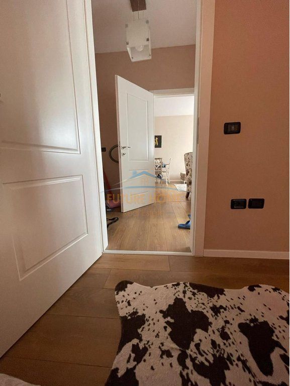 Shitje,Apartament 1+1,Unaza Re !